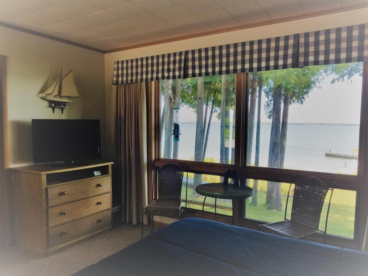 Square Rigger Harbor Motel เบลีย์ส ฮาร์เบอร์ ภายนอก รูปภาพ