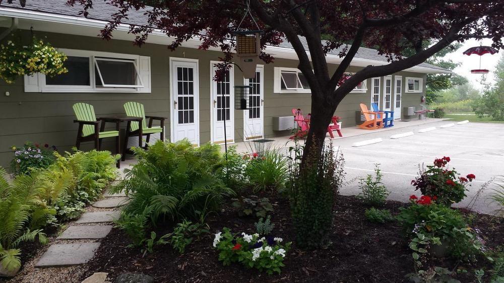 Square Rigger Harbor Motel เบลีย์ส ฮาร์เบอร์ ภายนอก รูปภาพ
